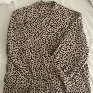 Abercrombie Mock Neck Leopard Pull Over